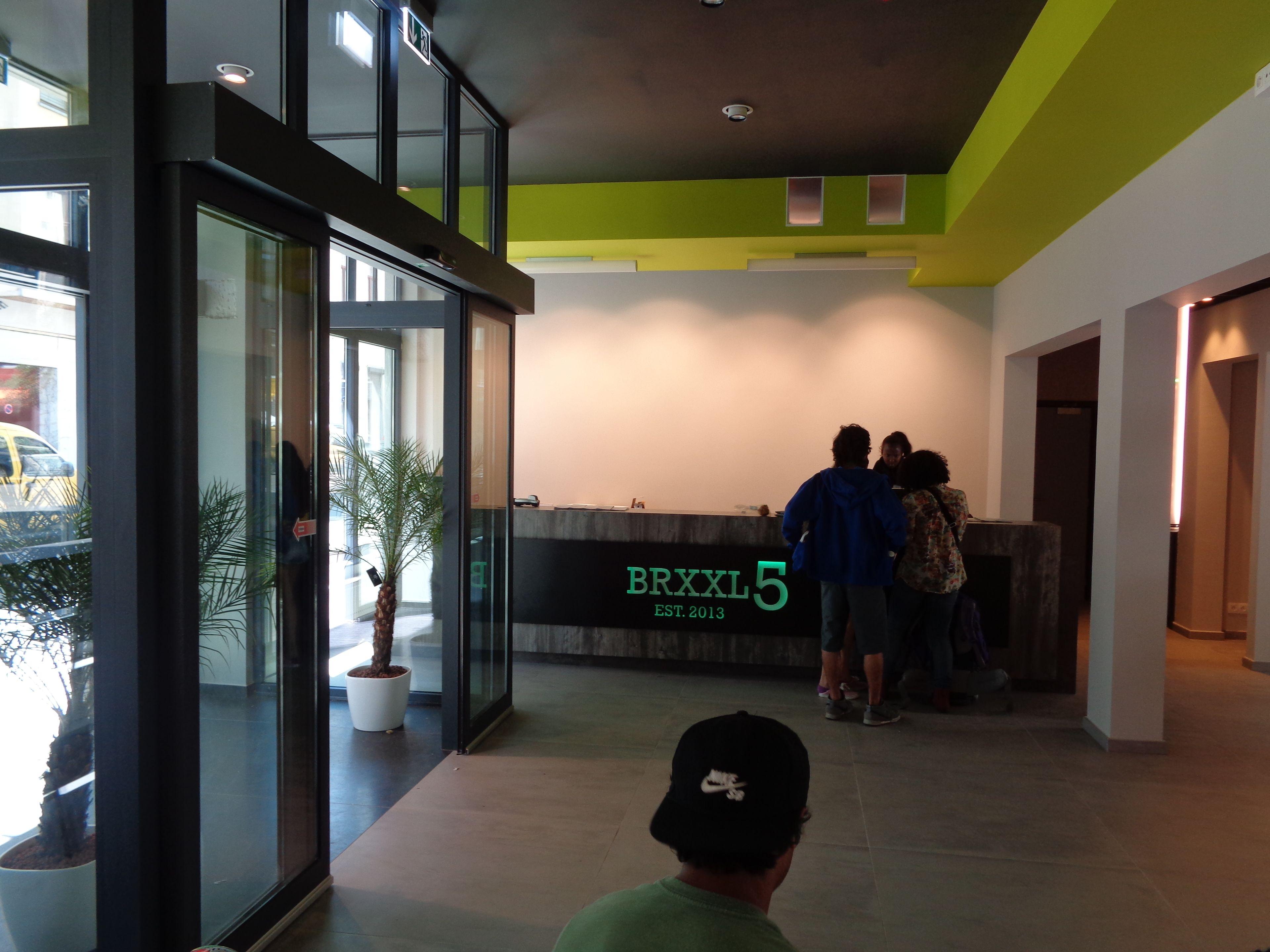 Brxxl 5 City Centre Hostel — Photos 3